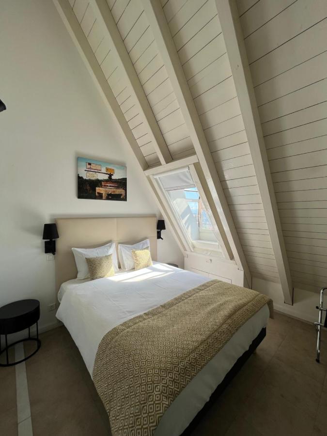 L'Hotel By Hostellerie Du Chateau Роле Екстериор снимка