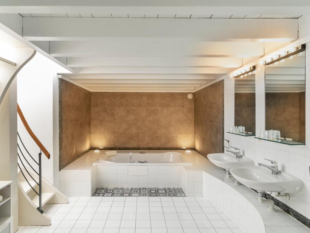 L'Hotel By Hostellerie Du Chateau Роле Екстериор снимка