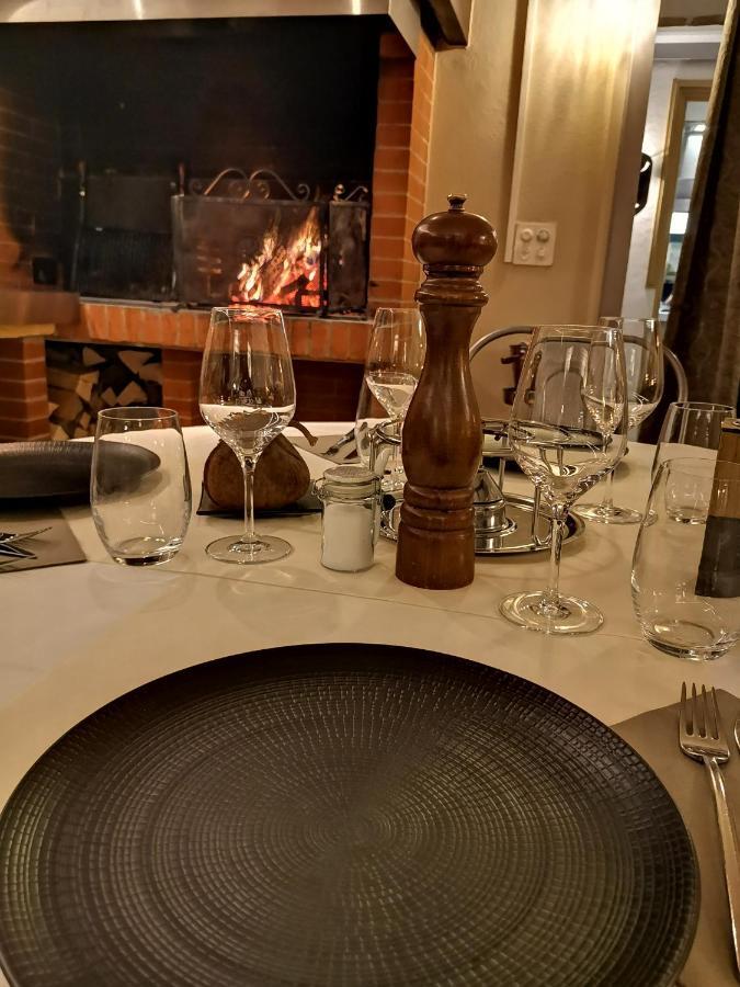 L'Hotel By Hostellerie Du Chateau Роле Екстериор снимка